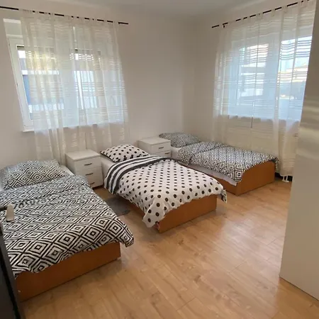 Dom Na Wylacznosc #beskidzka Fv Parking Imprezy Dozwolone