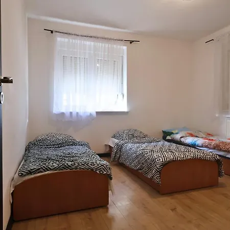 Dom Na Wyłączność #beskidzka Fv Parking Imprezy Dozwolone Rzeszów